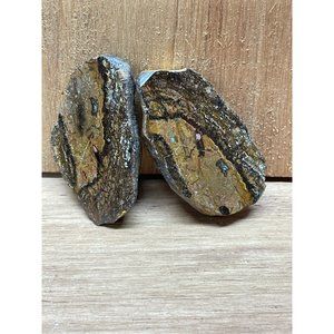 Split boulder opal